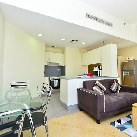 Relaxing Furnished Studio Near Dic Metro, Barsha Heights - Alia Appartement Dubai Buitenkant foto